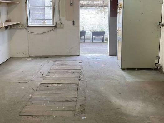 Lagerhalle zur Miete 450 € 80 m² Lagerfläche teilbar ab 80 m² Hochheim 65239