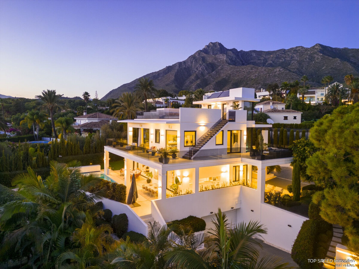 Villa zum Kauf provisionsfrei 5.650.000 € 6 Zimmer 569 m²<br/>Wohnfläche 1.113 m²<br/>Grundstück Marbella Golden Mile 29600