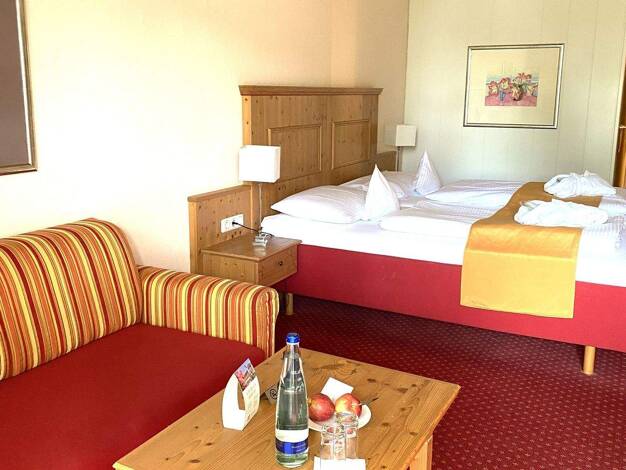 Studio zum Kauf 43.900 € 1 Zimmer 28 m² 2. Geschoss Bad Griesbach Bad Griesbach im Rottal 94086