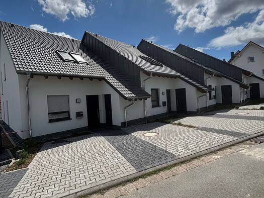 Haus zur Miete - Erstbezug 1.400 € 4 Zimmer 140 m² 250 m² Grundstück frei ab sofort Schräling 60 Frankenberg 35066