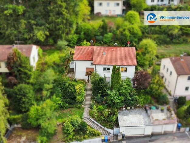 Mehrfamilienhaus zum Kauf 549.000 € 7 Zimmer 175,4 m² 785 m² Grundstück Gerbrunn 97218