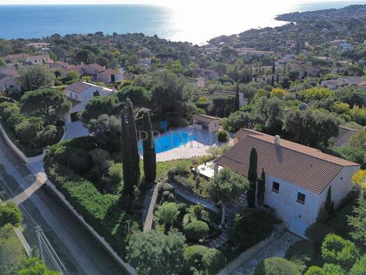 Haus zum Kauf 869.000 € 90 m² 1.600 m² Grundstück Saint Aygulf Fréjus 83370