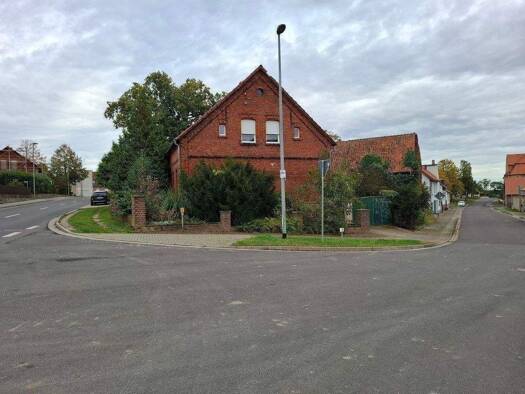 Bauernhaus zum Kauf 59.000 € 7 Zimmer 160 m² 577 m² Grundstück Emden Altenhausen 39343