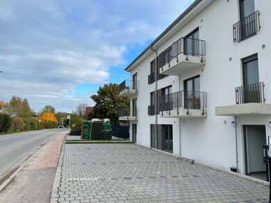 Wohnung zur Miete - Erstbezug 605 € 3 Zimmer 75,8 m² 1. Geschoss frei ab 01.08.2025 Thermalbadstraße 11 Rodach Bad Rodach 96476
