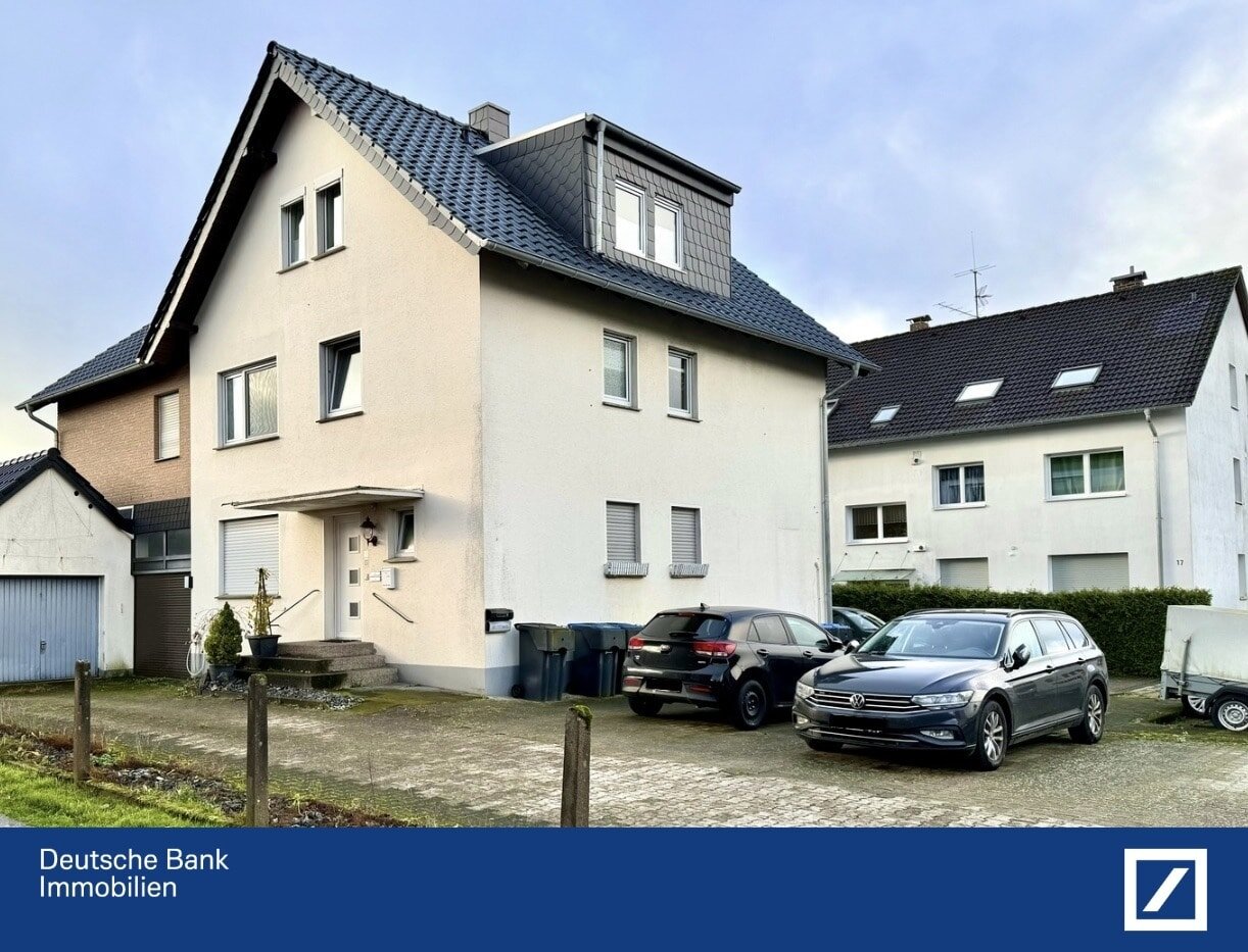 Mehrfamilienhaus zum Kauf 349.000 € 9 Zimmer 275 m²<br/>Wohnfläche 875 m²<br/>Grundstück ab sofort<br/>Verfügbarkeit Lipperreihe Oerlinghausen 33813