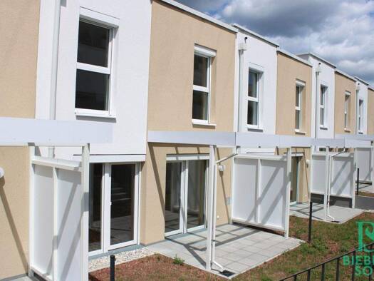 Reihenmittelhaus zur Miete 1.055 € 4 Zimmer 101,8 m² Neunkirchen 2620