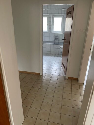 Wohnung zum Kauf 139.000 € 2 Zimmer 67 m² EG Schützenstraße - Halfeshof Solingen 42651