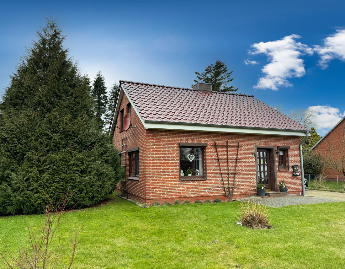 Einfamilienhaus zum Kauf 198.000 € 4 Zimmer 90 m²<br/>Wohnfläche 803 m²<br/>Grundstück Nindorf Nindorf 25704