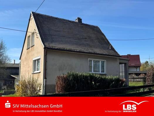Einfamilienhaus zum Kauf 98.000 € 5 Zimmer 112 m² 560 m² Grundstück frei ab sofort Großhartmannsdorf Großhartmannsdorf 09618