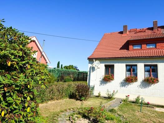 Doppelhaushälfte zum Kauf 82.000 € 4 Zimmer 73 m² 655 m² Grundstück Löthain Käbschütztal 01665