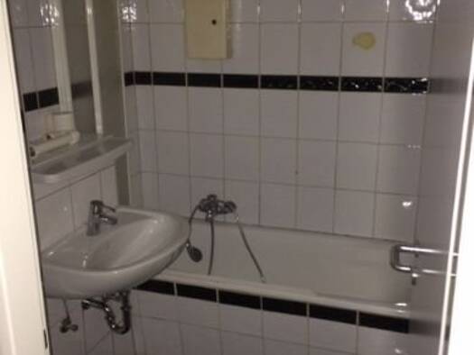 Wohnung zur Miete 450 € 2,5 Zimmer 56 m² 3. Geschoss frei ab sofort Gitschinerstr.15 Hochfeld Duisburg 47053