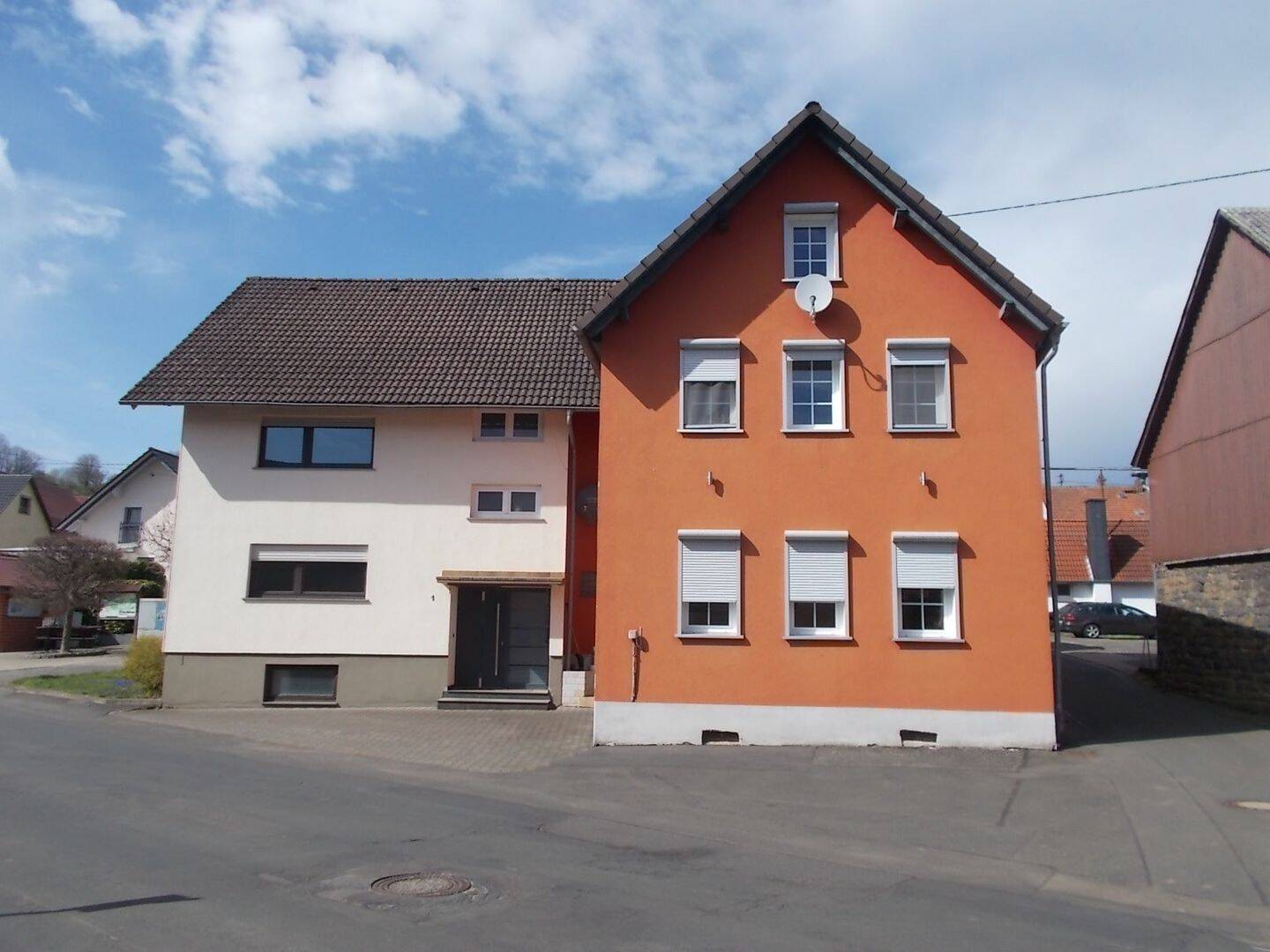 Mehrfamilienhaus zum Kauf - Ansicht 2