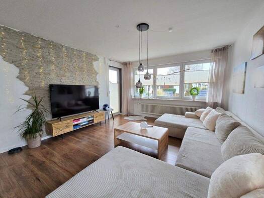 Einfamilienhaus zum Kauf 580.000 € 8,5 Zimmer 195 m² 624 m² Grundstück Ofterdingen 72131