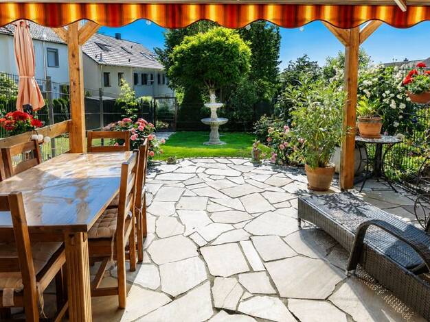 Reihenmittelhaus zum Kauf 349.000 € 4 Zimmer 103,7 m² 158 m² Grundstück frei ab 01.03.2027 Burgholz Reutlingen 72766