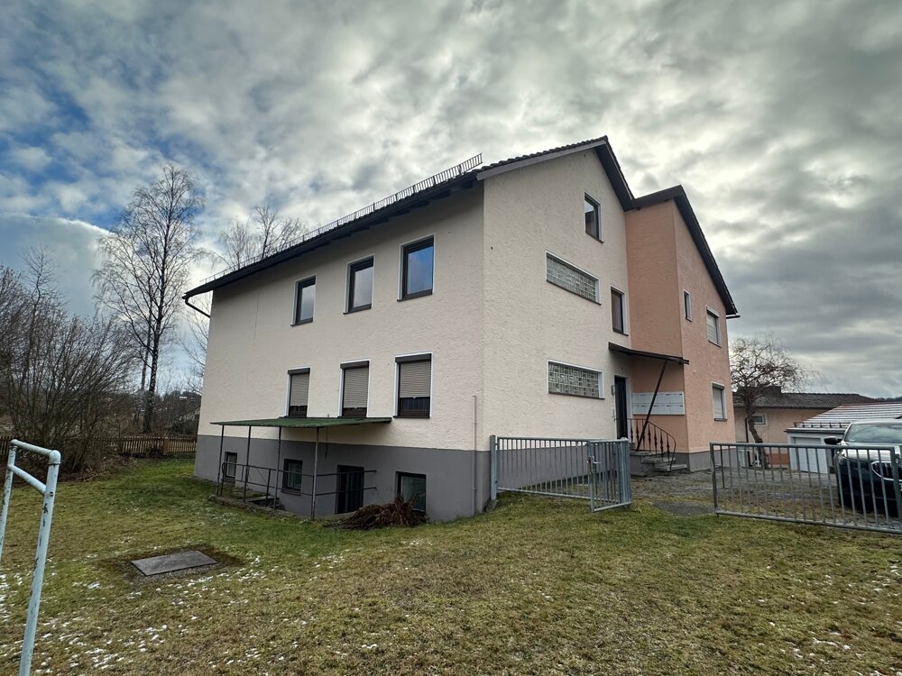 Mehrfamilienhaus zum Kauf 349.000 € 13 Zimmer 280 m²<br/>Wohnfläche 1.162 m²<br/>Grundstück Zwiesel Zwiesel 94227