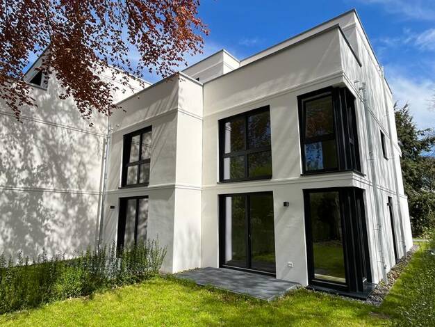 Reihenendhaus zur Miete 2.790 € 5 Zimmer 130 m² 200 m² Grundstück frei ab 01.10.2026 Gussau 97 Volksdorf Wandsbek 22359