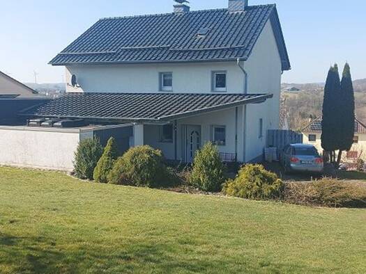 Einfamilienhaus zum Kauf provisionsfrei 299.900 € 10 Zimmer 233 m² 1.320 m² Grundstück Sontra Sontra 36205