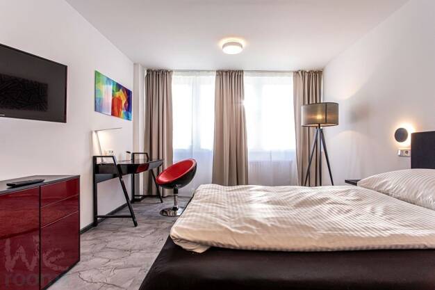WG-Zimmer zur Miete Wohnen auf Zeit 500 € 14 m² 6. Geschoss frei ab 26.06.2025 Taunusstraße 00 6.OG Bahnhofsviertel Frankfurt am Main 60329