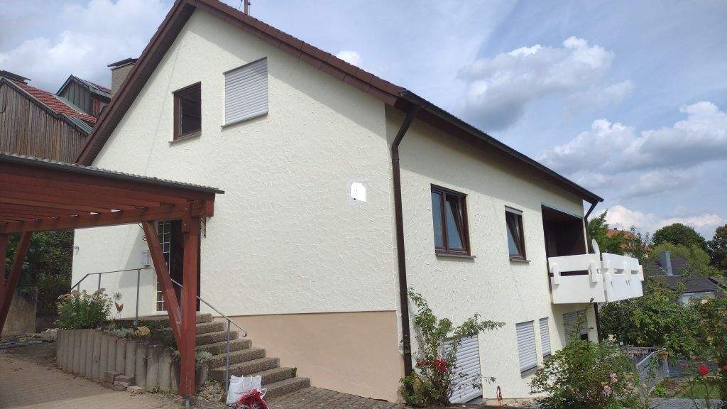 Immobilie in Lorch - Gepflegtes 3-Familienhaus mit Potenzial in Aussichtslage - ideal für Kapitalanleger & Eigennutzer! - Bild 0