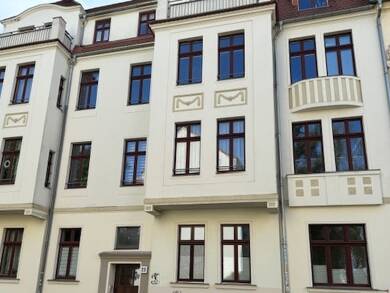 Wohnung zur Miete 810 € 4 Zimmer 95 m² Dachgeschoss, 4. Geschoss frei ab sofort Wielandstraße Stadtfeld Ost Magdeburg 39108