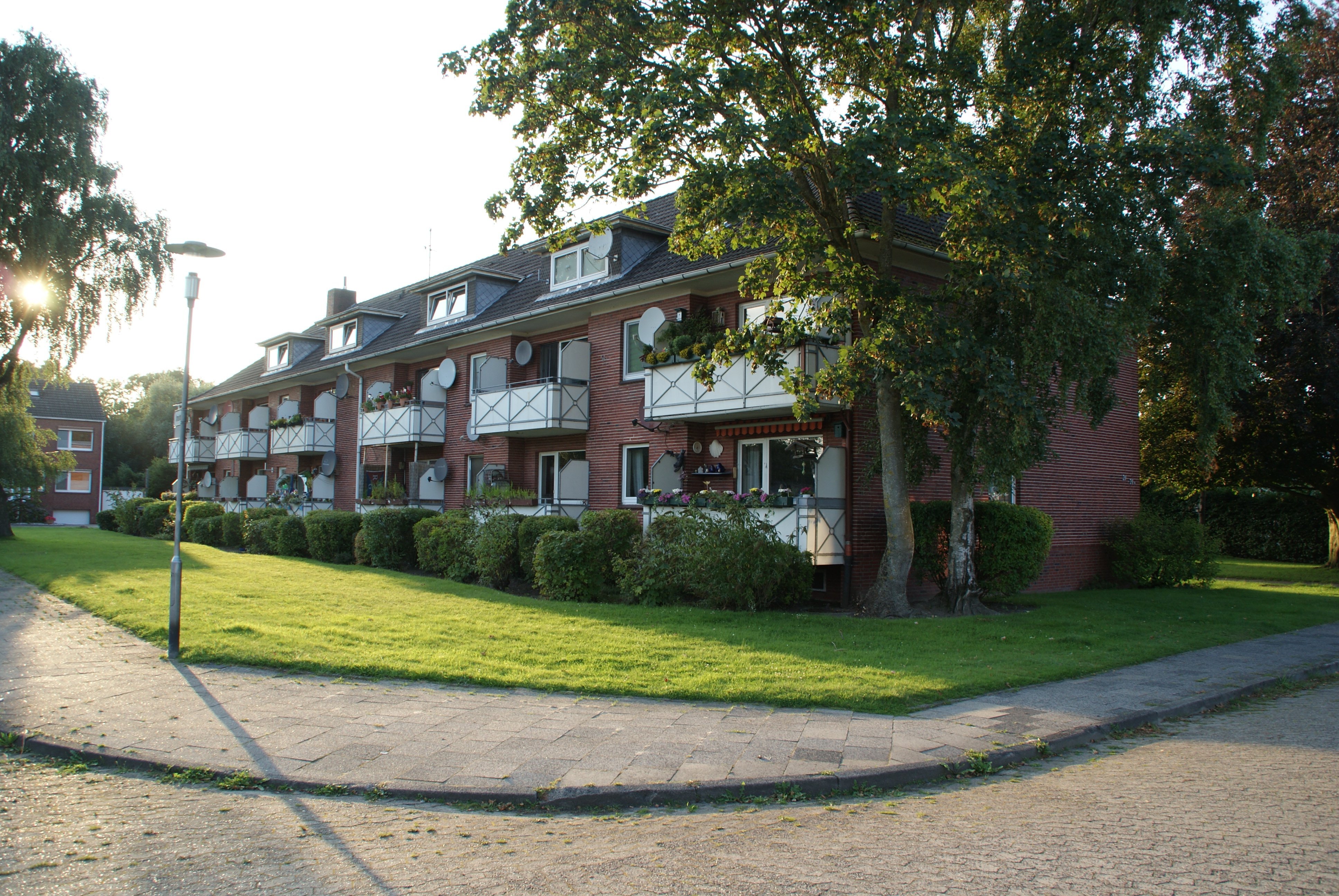 Mehrfamilienhaus zum Kauf als Kapitalanlage geeignet 1.050.000 € 821,1 m²<br/>Wohnfläche 1.877 m²<br/>Grundstück Groden Cuxhaven 27474