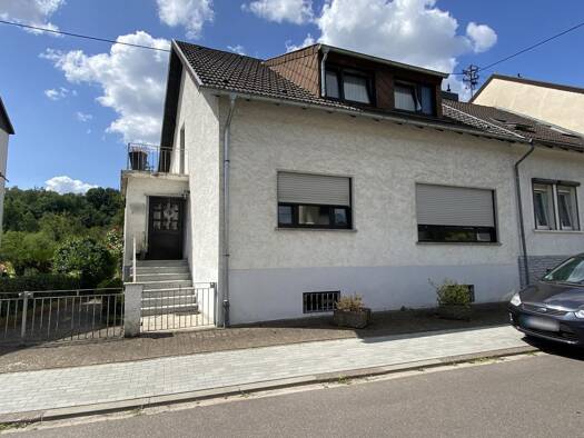 Doppelhaushälfte zum Kauf 178.000 € 5 Zimmer 135 m² 1.072 m² Grundstück Differten Wadgassen 66787