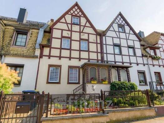 Einfamilienhaus zur Miete 800 € 5 Zimmer 111 m² 220 m² Grundstück Herrmannstraße 17 Roßwein 04741