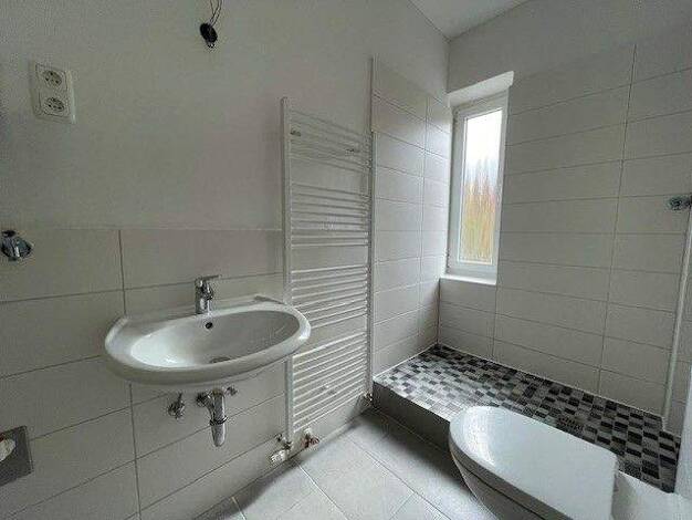 Wohnung zur Miete 329 € 2 Zimmer 50 m² 1. Geschoss Salzastraße 21 Fedderwardergroden Wilhelmshaven 26388