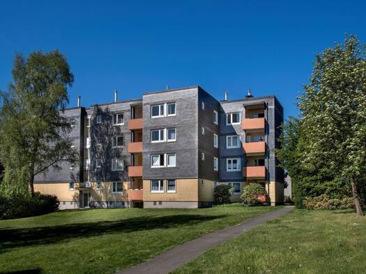 Wohnung zur Miete 257 € 1 Zimmer 37 m² 3. Geschoss frei ab 01.12.2026 Sensburger Straße 8 Süd Remscheid 42859