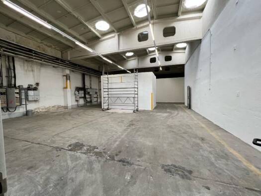 Lagerhalle zur Miete provisionsfrei 4 € 560 m² Lagerfläche teilbar von 161 m² bis 235 m² Grevesmühlener Straße 20-22 Lankow Schwerin 19057