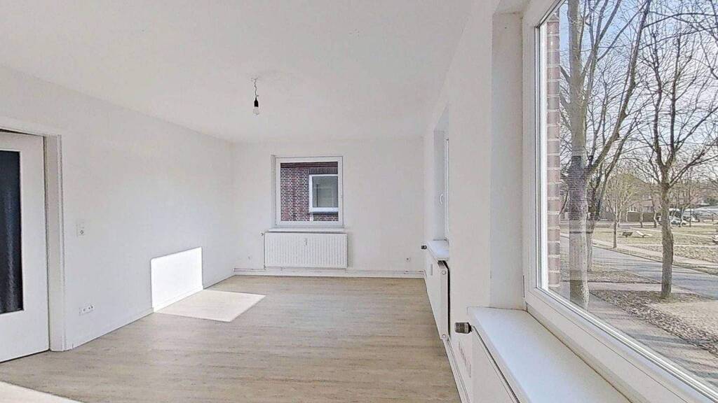 WG-Zimmer zur Miete 369 € 2 Zimmer 52,8 m² 1. Geschoss frei ab sofort Friesenstr. 20 Einswarden Nordenham 26954