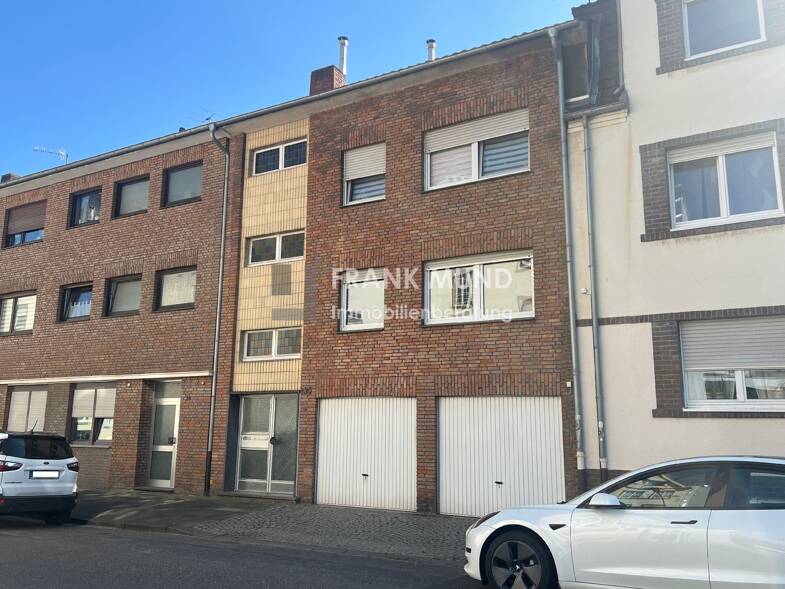 Mehrfamilienhaus zum Kauf als Kapitalanlage geeignet 299.000 € 8 Zimmer 177 m² 295 m² Grundstück Am Wasserturm Mönchengladbach-Windberg 41063