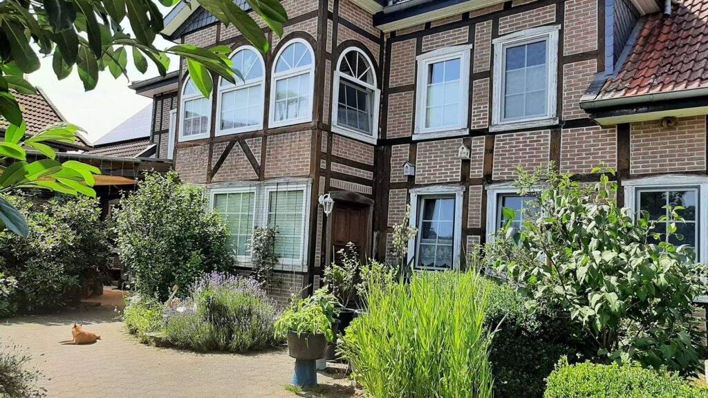 Mehrfamilienhaus zum Kauf als Kapitalanlage geeignet 380.000 € 400 m² 1.200 m² Grundstück Hanum 38489