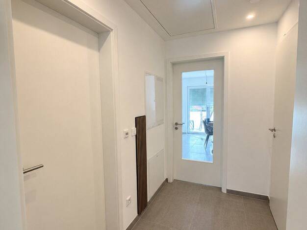 Wohnung zur Miete - Erstbezug 1.050 € 3 Zimmer 77 m² EG frei ab 01.01.2027 Schillerstraße Langenmosen Langenmosen 86571