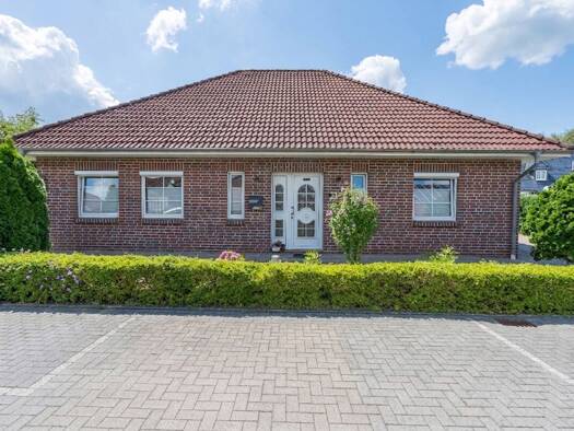 Bungalow zum Kauf 320.000 € 4 Zimmer 120 m² 612 m² Grundstück Barßelermoor Barßel 26676