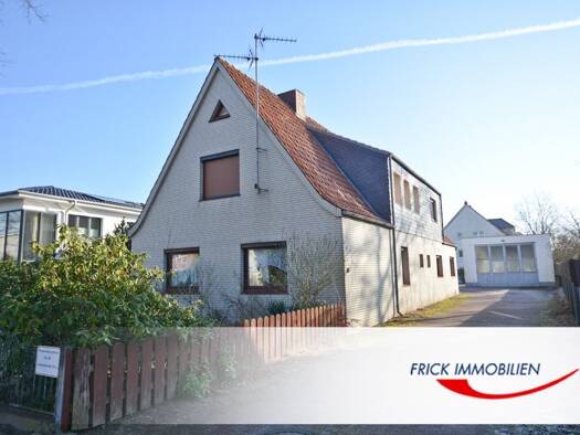 Mehrfamilienhaus zum Kauf als Kapitalanlage geeignet 399.000 € 7 Zimmer 199 m² 848 m² Grundstück Bad Schwartau 23611