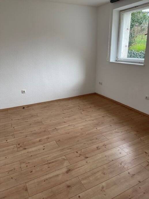 WUNDERSCHÖN GEPFLEGTE 1-ZIMMER WOHNUNG IN NÜRNBERG - KATZWANG, WLAN INKLUSIVE! – Am Hammer 10, 90455 Nürnberg – Vorschaubild 4