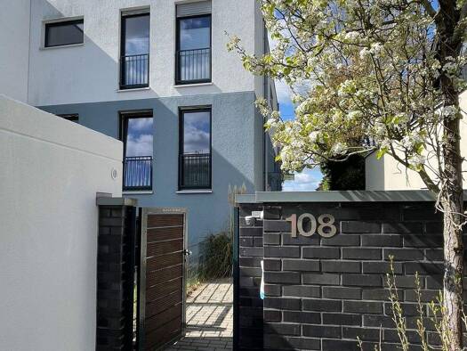 Doppelhaushälfte zum Kauf 1.140.000 € 6,5 Zimmer 210 m² 550 m² Grundstück frei ab sofort Strümp Meerbusch 40670