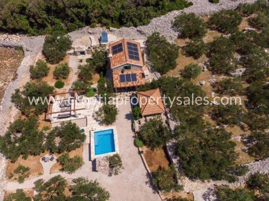 Haus zum Kauf 950.000 € 2 Zimmer 70 m² Solta