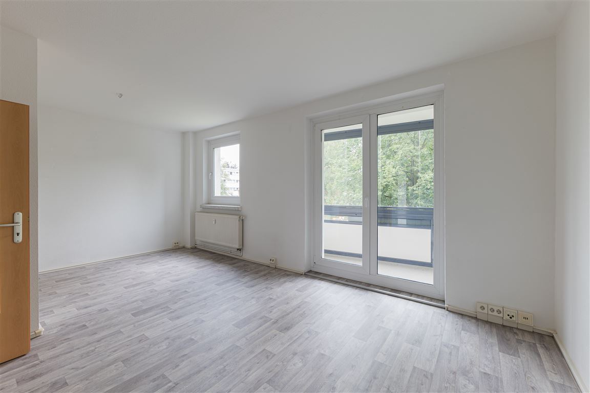 Wohnung zur Miete 283 € 2 Zimmer 47,9 m²<br/>Wohnfläche 1.<br/>Geschoss Stollberger Straße 58 Kapellenberg 813 Chemnitz 09119