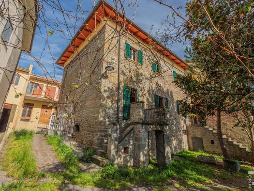 Villa zum Kauf 249.000 € 6 Zimmer 350 m² frei ab sofort Cortona 52044