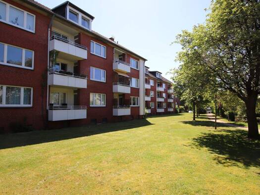 Wohnung zur Miete 1.494 € 5 Zimmer 119,8 m² 2. Geschoss frei ab 01.04.2026 Kirschenweg 45 Reinbek 21465