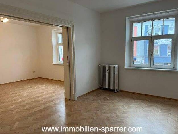 Wohnung zur Miete 975 € 4 Zimmer 125 m² frei ab sofort Weiden Weiden in der Oberpfalz 92637