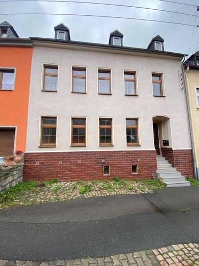 Mehrfamilienhaus zum Kauf provisionsfrei 130.000 € 10 Zimmer 208 m² 760 m² Grundstück frei ab sofort Alte Auer Straße 9 Lößnitz Lößnitz 08294