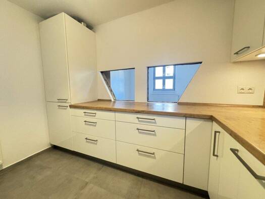 Wohnung zur Miete 850 € 4 Zimmer 76 m² 1. Geschoss frei ab 01.01.2026 Schwabach 91126