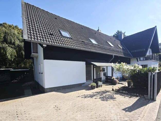 Mehrfamilienhaus zum Kauf 695.000 € 10 Zimmer 230 m² 560 m² Grundstück Mitte Hannover / Bothfeld 30659
