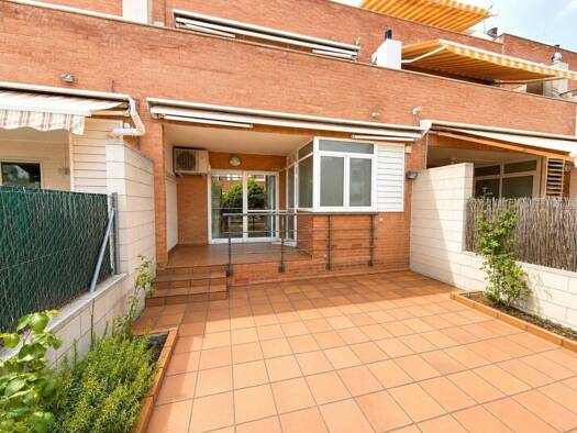 Villa zum Kauf 560.000 € 4 Zimmer 200 m² Castellar del Vallès 08211