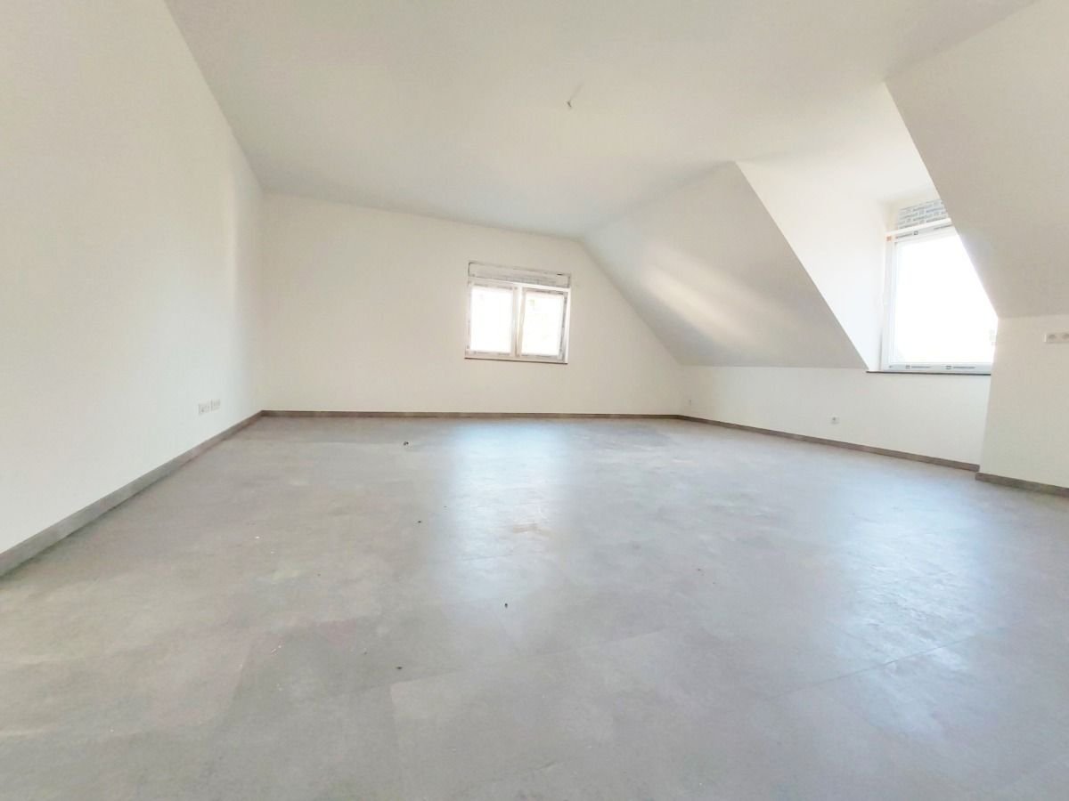 Wohnung zur Miete 800 € 2,5 Zimmer 76,2 m²<br/>Wohnfläche 1.<br/>Geschoss 01.12.2024<br/>Verfügbarkeit Wattenscheider Hellweg 153 Höntrop Bochum 44869