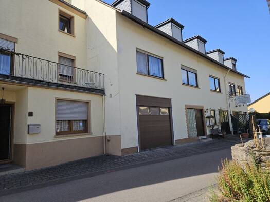 Mehrfamilienhaus zum Kauf als Kapitalanlage geeignet 279.000 € 12 Zimmer 420 m² 278 m² Grundstück Trittenheim 54349