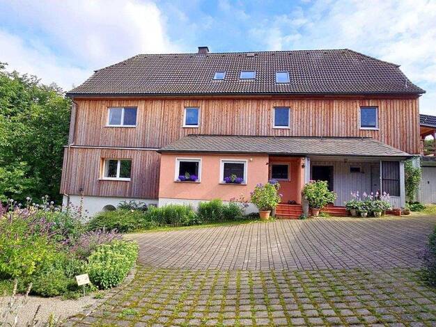 Haus zum Kauf provisionsfrei 695.000 € 12 Zimmer 358 m² 27.458 m² Grundstück Gerinneweg 13 Lauenhain Ludwigsstadt 96337